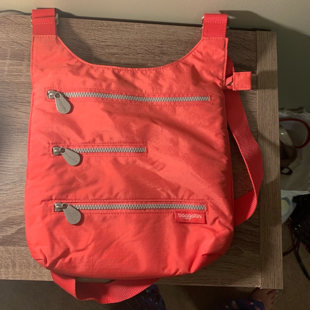 Crossbody Baggallini